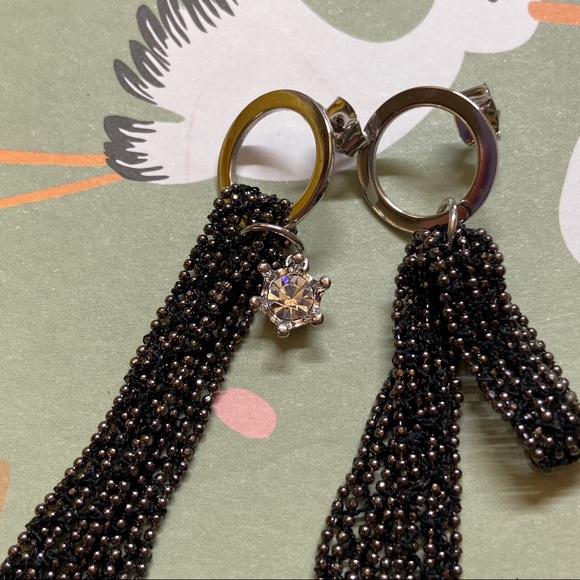 Earrings | Cool Girl | Unsymmetrical - Picture 3 of 5